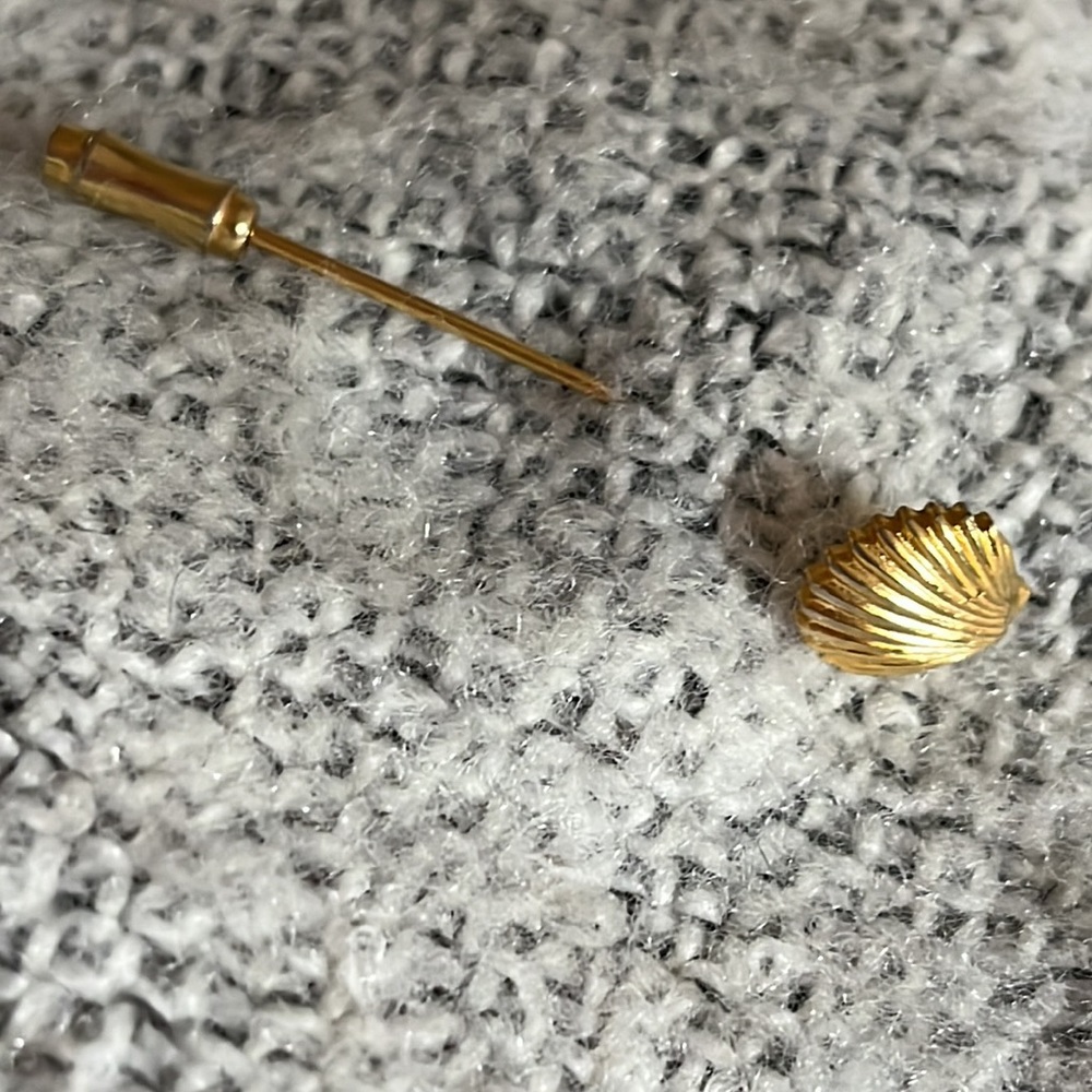 Dainty Vintage Seashell Stick Pin